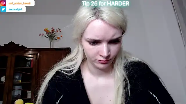 Snapshot of Amber_Kawaii chatting on 9, 3, 2025 Amber Kawaii online show from 9, 3, 2025