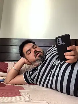 rags pussylicker online show from 27, 1, 2025