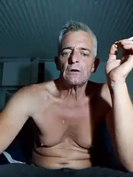 Snapshot of NICJOHNS chatting on 12, 1, 2026 NICJOHNS online show from 12, 1, 2026