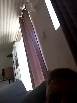 Snapshot of NICJOHNS chatting on 1, 1, 2025 NICJOHNS online show from 1, 1, 2025