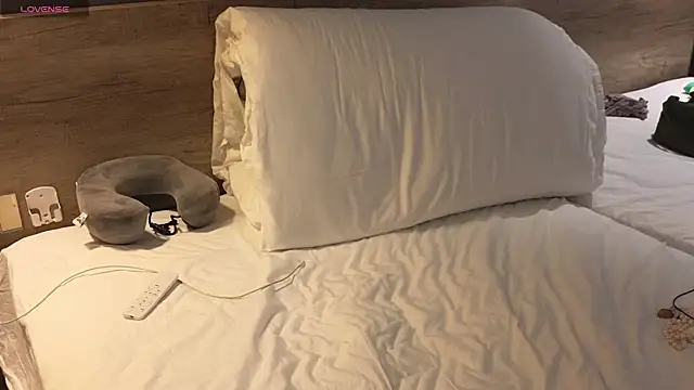 clementinena online show from 14, 3, 2025