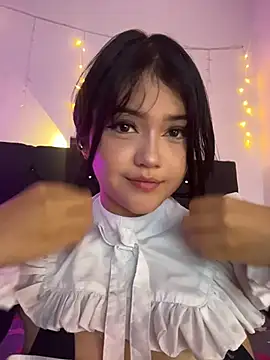 alisson carolina73 online show from 18, 12, 2025