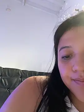 alisson carolina73 online show from 2, 11, 2025