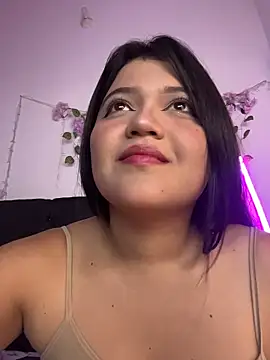 alisson carolina73 online show from 27, 2, 2026