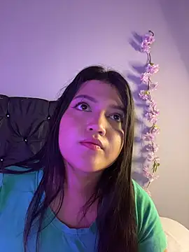 alisson carolina73 online show from 18, 6, 2026