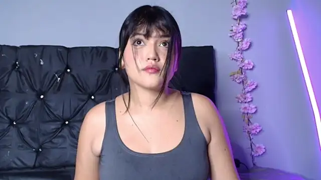 alisson carolina73 online show from 24, 7, 2026