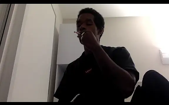 Snapshot of POPAYE972 chatting on 30, 10, 2025 POPAYE972 online show from 30, 10, 2025