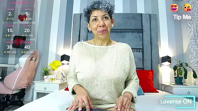 Julianewell online show from 13, 3, 2025