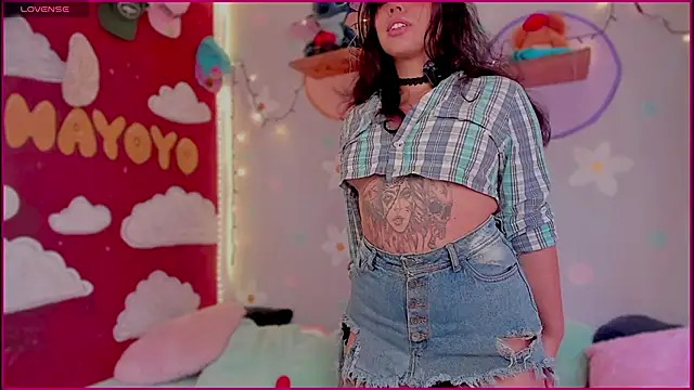 kiki cavilll online show from 22, 11, 2025