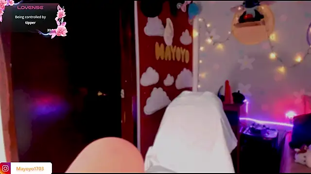 kiki cavilll online show from 24, 9, 2025