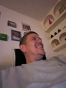 mrwright878787 online show from 8, 12, 2024