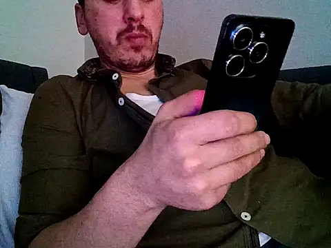 keremcim online show from 6, 4, 2026