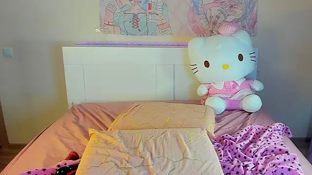 kuraii1  online show from 8, 3, 2025