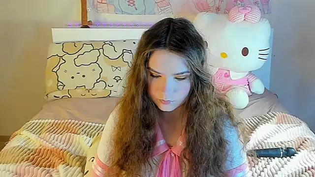 kuraii1  online show from 11, 2, 2025