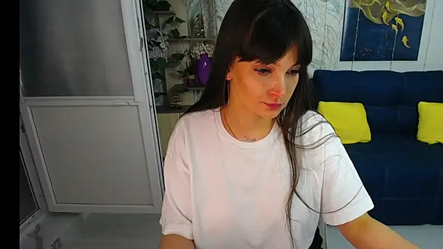 GoldenLadyyy online show from 8, 3, 2025