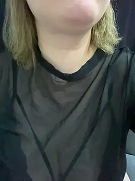 Snapshot of cansuozell chatting on 18, 2, 2025 cansuozell online show from 18, 2, 2025