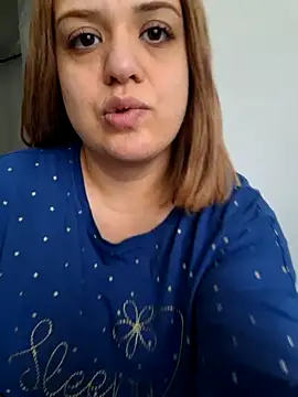 Snapshot of cansuozell chatting on 23, 9, 2025 cansuozell online show from 23, 9, 2025