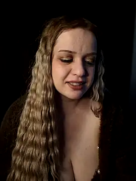 Snapshot of cansuozell chatting on 15, 10, 2025 cansuozell online show from 15, 10, 2025