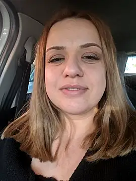 Snapshot of cansuozell chatting on 20, 11, 2025 cansuozell online show from 20, 11, 2025