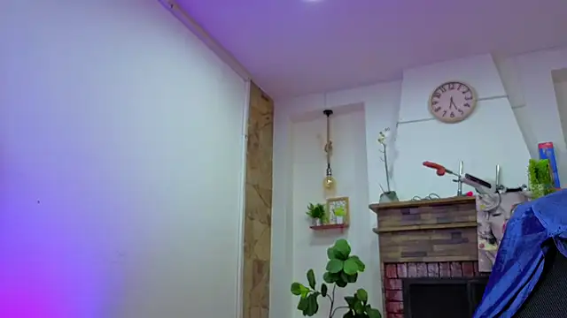 dulce celeste15 online show from 5, 1, 2026