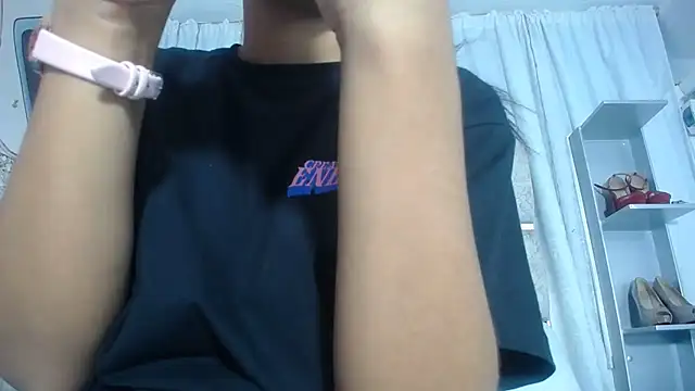 KOURTNEY-- online show from 16, 9, 2025