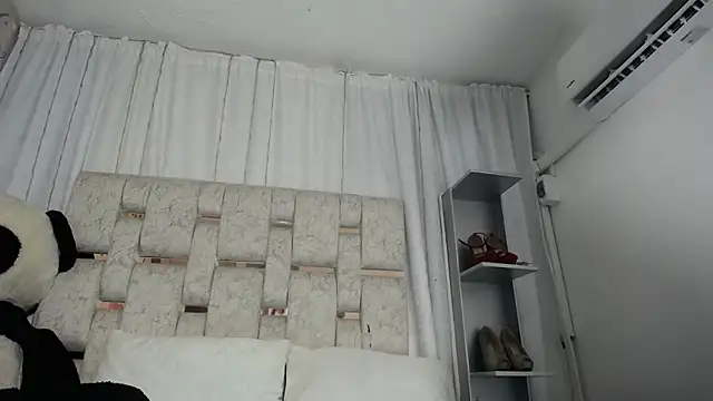 KOURTNEY-- online show from 22, 9, 2025