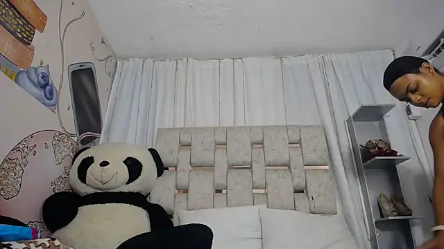 KOURTNEY-- online show from 20, 9, 2025