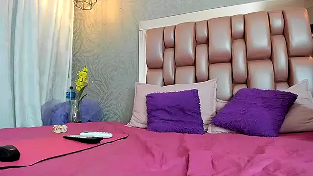 KOURTNEY-- online show from 11, 1, 2026