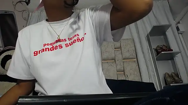 KOURTNEY-- online show from 5, 10, 2025