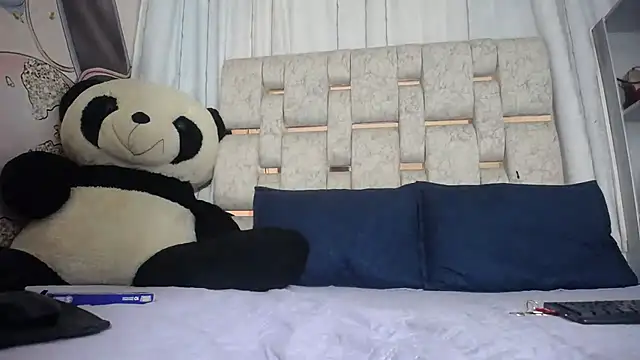 KOURTNEY-- online show from 4, 10, 2025