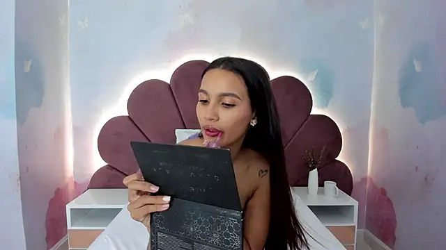 Carohorny4u online show from 5, 3, 2026