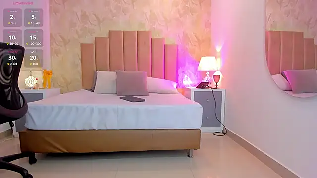  Peach1  online show from 12, 11, 2025