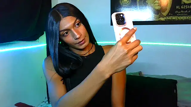 alexxa Rooa online show from 8, 4, 2026