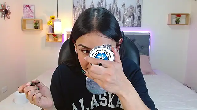 mia aira online show from 9, 9, 2025