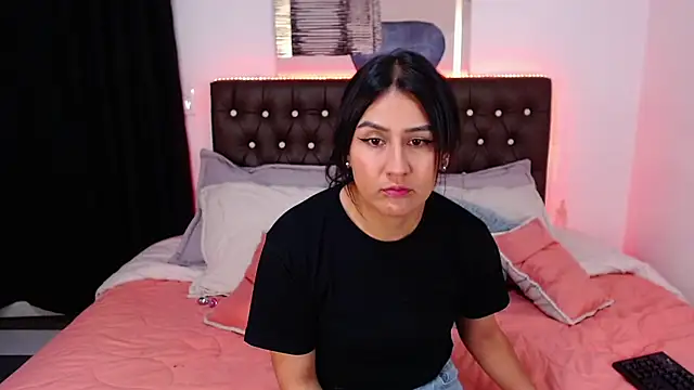 mia aira online show from 17, 3, 2025