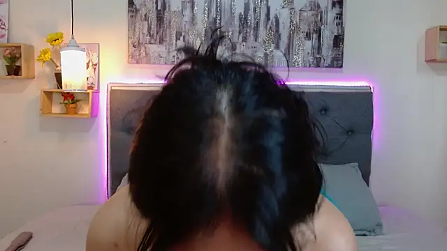 mia aira online show from 23, 9, 2025