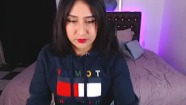 mia aira online show from 11, 3, 2025