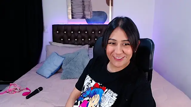 mia aira online show from 12, 3, 2025