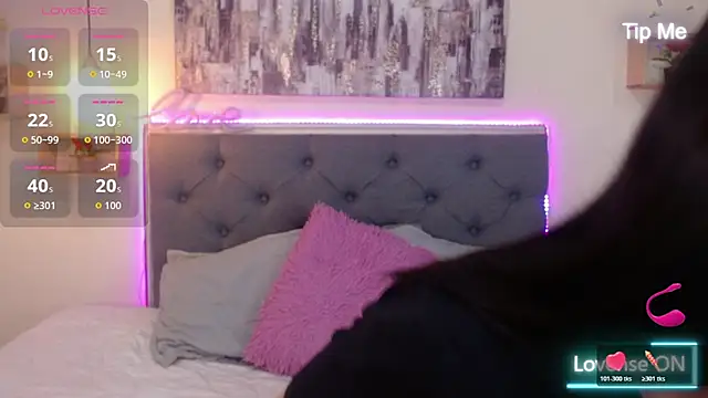 mia aira online show from 23, 10, 2025