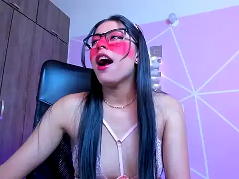  ALLYSON18  online show from 18, 12, 2025