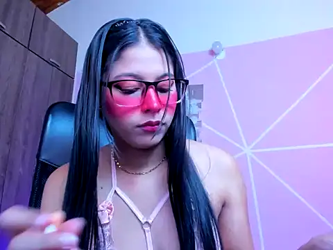  ALLYSON18  online show from 13, 1, 2026