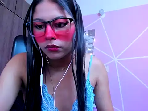 Snapshot of _ALLYSON18_ chatting on 27, 11, 2025 ALLYSON18 online show from 27, 11, 2025