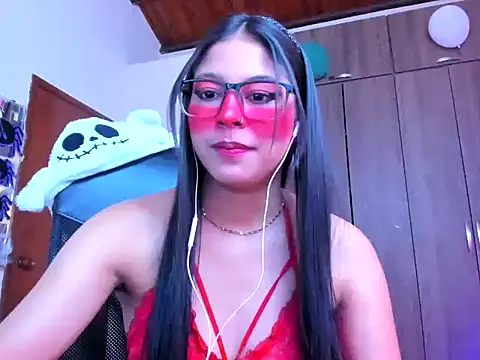 Snapshot of _ALLYSON18_ chatting on 23, 10, 2025 ALLYSON18 online show from 23, 10, 2025