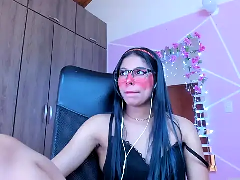 Snapshot of _ALLYSON18_ chatting on 13, 3, 2025 ALLYSON18 online show from 13, 3, 2025