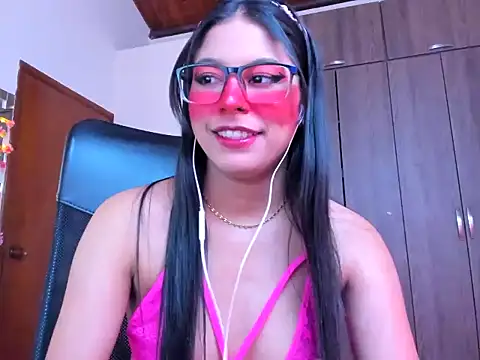 Snapshot of _ALLYSON18_ chatting on 13, 9, 2025 ALLYSON18 online show from 13, 9, 2025