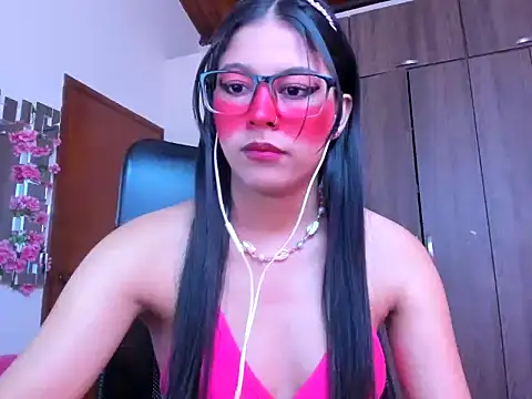 Snapshot of _ALLYSON18_ chatting on 10, 9, 2025 ALLYSON18 online show from 10, 9, 2025