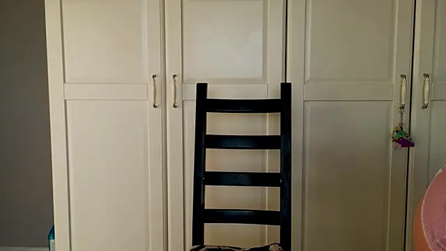 Niki anlove online show from 8, 9, 2025