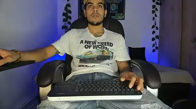 mikee scooth online show from 15, 3, 2025