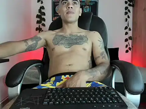 mikee scooth online show from 22, 3, 2025