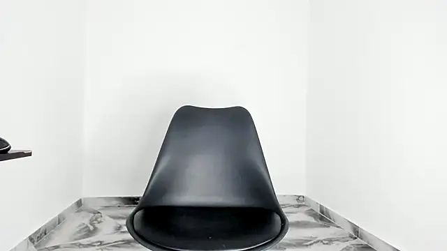 mikee scooth online show from 15, 1, 2026